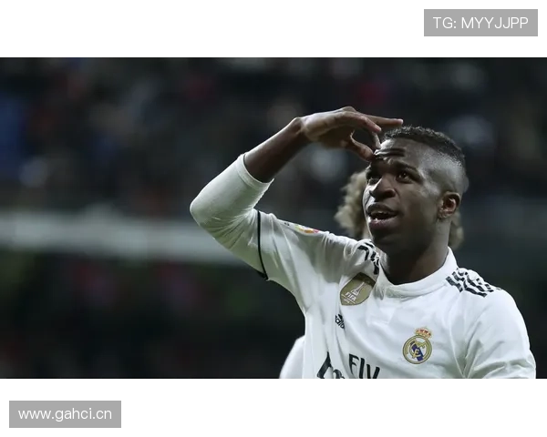 维尼修斯提议换衣卡布拉尔作罢